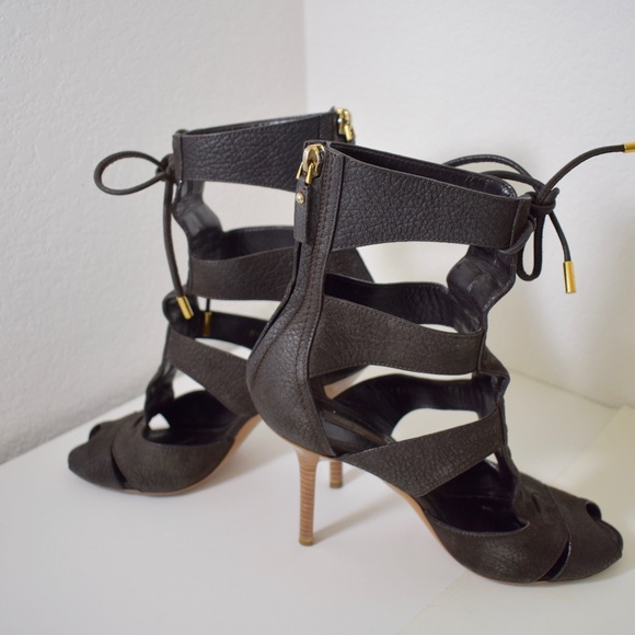 LOUIS VUITTON | Leather | heels |  back ZIPPER - Picture 3 of 10
